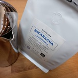 Představujeme další naturálku ze střední Ameriky 👍😍☕Tentokrát je to Red Bourbon z nikaragujské farmy 👉La Escondida👈 V šálku ☕ lesní ovoce a višně 🍒 s čokoládou🍫 Dáme sicafe? ☕🤗🥰
.
.
.
#sicafe #sicafecz #prazirna #specialtycoffee #coffee #prazirnakavy #prazirnajablunkov #jablunkov #vyberovakava #nicaragua #naturalcoffee #redbourbon